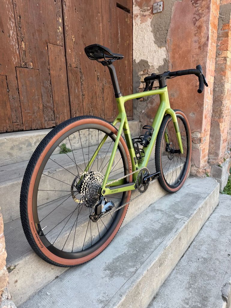 Used Scott Addict Gravel 30 2024 2024 Road & Gravel — image 6 of 18