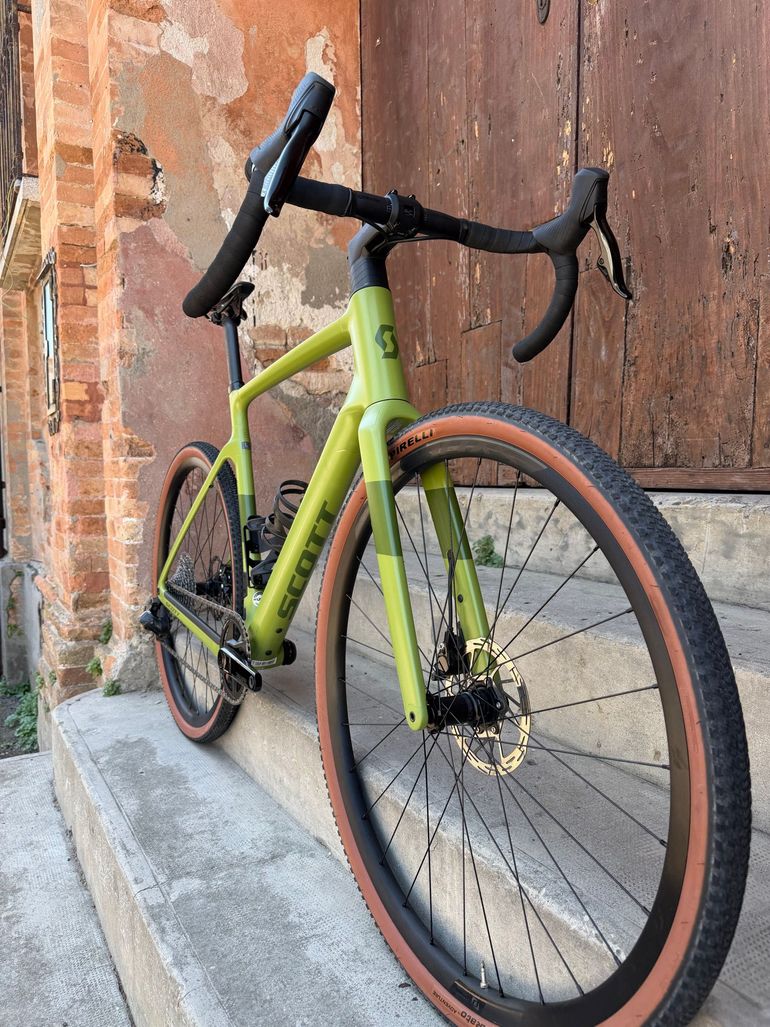 Used Scott Addict Gravel 30 2024 2024 Road & Gravel — image 4 of 18