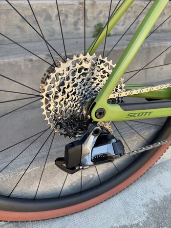 Used Scott Addict Gravel 30 2024 2024 Road & Gravel — image 7 of 18