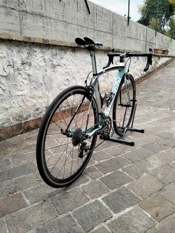 Brugt Bianchi Oltre XR.1 Chorus Compact 2015 2015 Road & Gravel — billede 2 af 4
