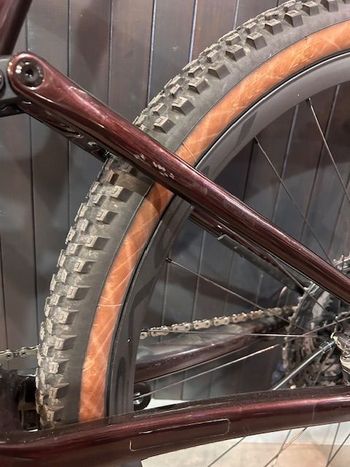 Used Specialized Epic EVO Pro 2022 2022 Mountainbike, Red, 29 — image 25 of 34