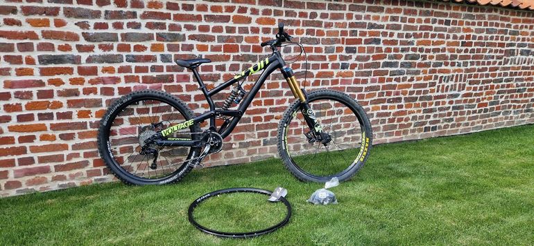 Used Scott Voltage SRAM X0 2017 Mountainbike, Black — image 2 of 19
