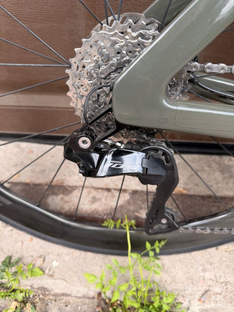 Used Canyon Aeroad CF SLX 7 Di2 2025 2025 Road & Gravel, Green — image 2 of 9