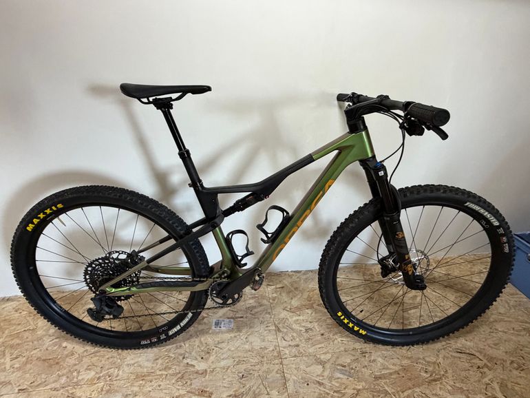 Used Orbea Oiz M20 2025 Mountainbike — image 2 of 5
