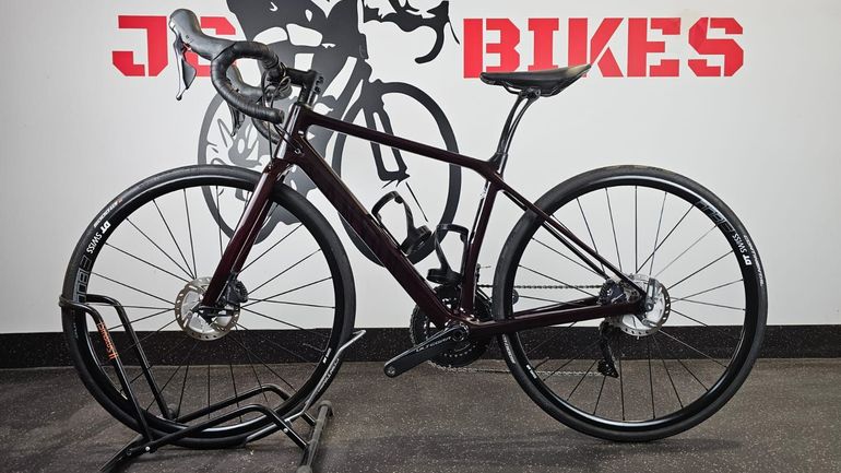 Used Canyon Endurace CF SL 8 WMN Disc 2022 2022 Road & Gravel — image 3 of 23
