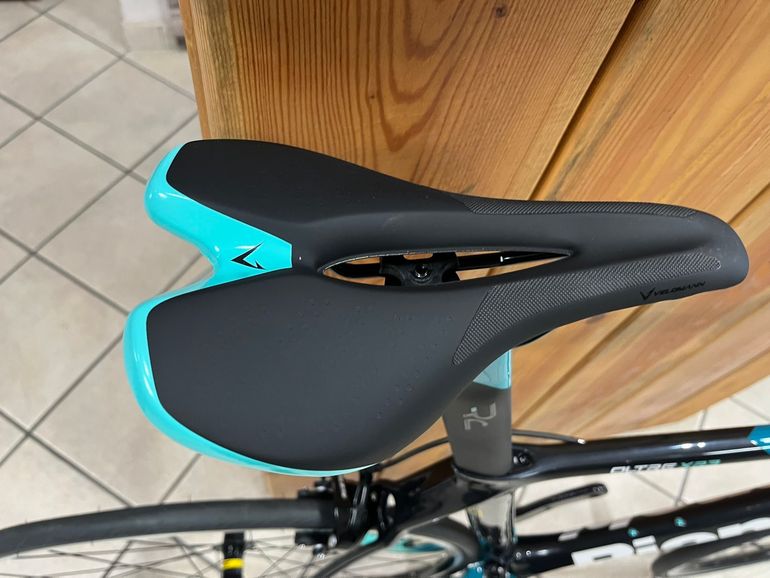 Used Bianchi BIANCHI OLTRE XR3 2026 TG 61 (XXL) RIM NEW 105 2026 Road & Gravel, Green — image 7 of 13