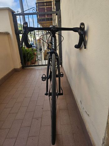 Used Giant TCR Advanced Pro 0 2020 2020 Road & Gravel — image 3 of 9