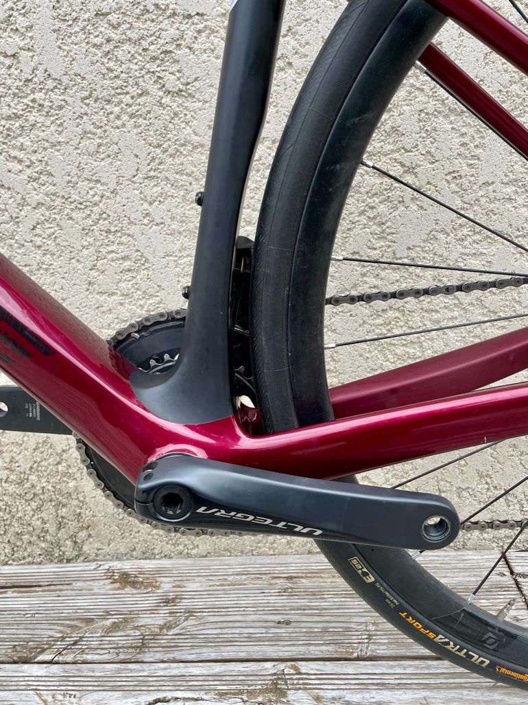 Used Lapierre Xelius SL 5.0 Di2 2024 2024 Road & Gravel, Red — image 8 of 9