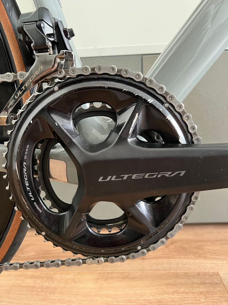 Used Canyon Ultimate Shimano Ultegra Di2 2022 Road & Gravel, Gris claro — image 2 of 5
