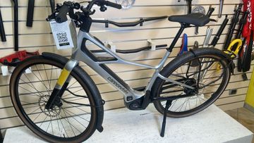Used Cannondale FLYINGV 1(Silver) 2026 Urban, Light Gray — image 9 of 9