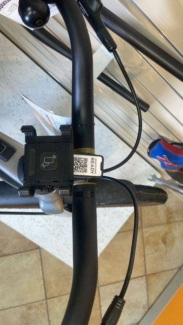 Used Cannondale FLYINGV 1(Silver) 2026 Urban, Light Gray — image 7 of 9
