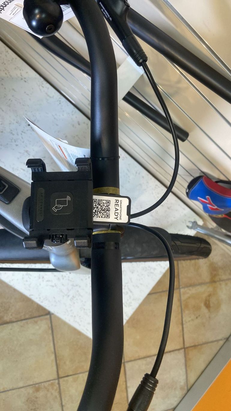 Used Cannondale FLYINGV 1(Silver) 2026 Urban — image 7 of 9