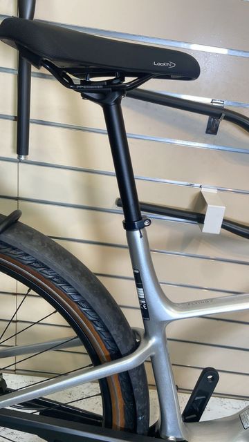 Used Cannondale FLYINGV 1(Silver) 2026 Urban, Light Gray — image 3 of 9