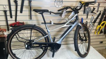 Used Cannondale FLYINGV 1(Silver) 2026 Urban, Light Gray — image 1 of 9