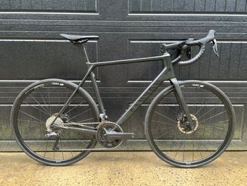 Used Canyon Ultimate Shimano Ultegra Di2 2018 Road & Gravel, Black — image 3 of 11