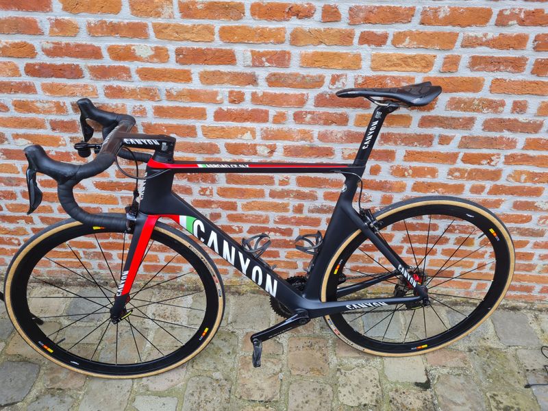 Gebrauchtes Canyon Aeroad Shimano Dura Ace 2018 Road & Gravel, Schwarz — Bild 2 von 3