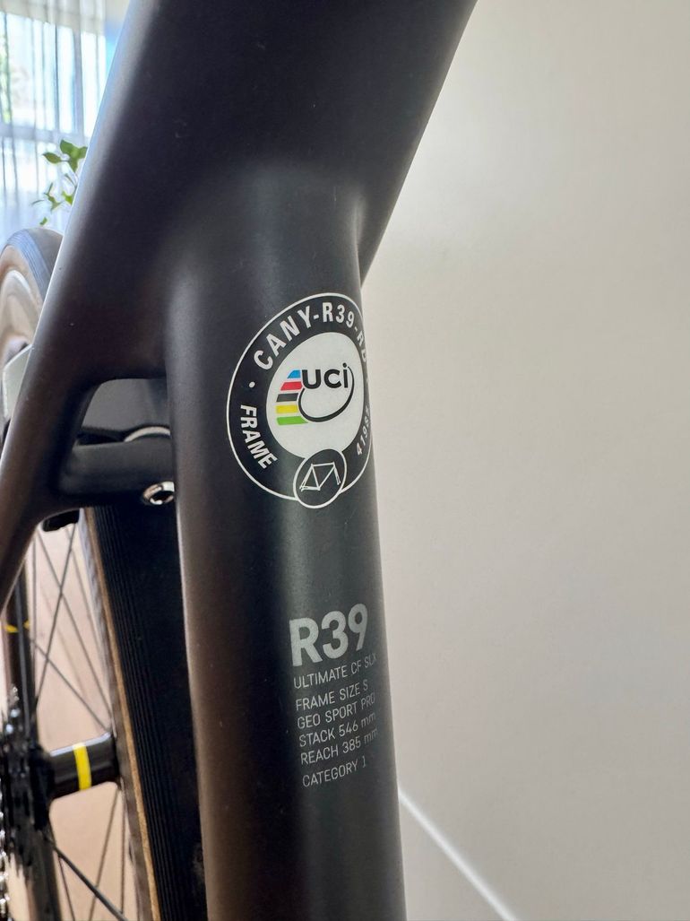 Used Canyon Ultimate CF SLX 8.0 Di2 2019 2019 Road & Gravel, Negro — image 11 of 22