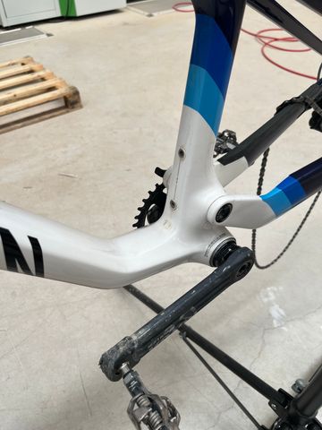 Brugt Canyon Lux World Cup CFR Team 2024 Frameset 2024 Mountainbike — billede 18 af 27