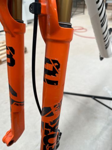 Brugt Canyon Lux World Cup CFR Team 2024 Frameset 2024 Mountainbike — billede 21 af 27