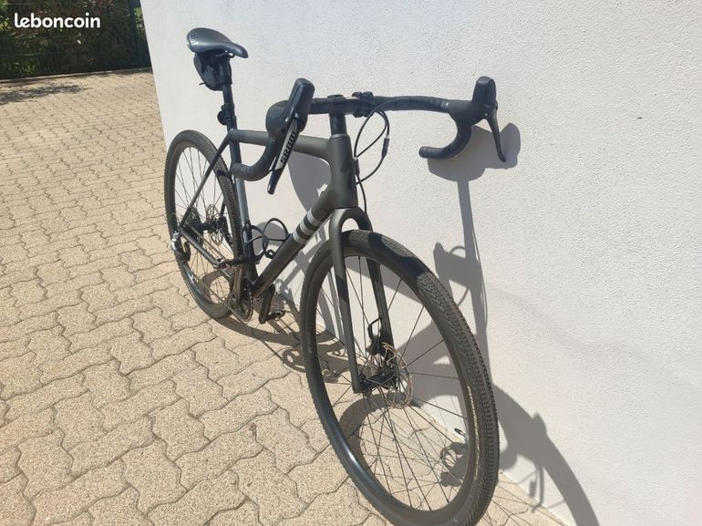 Used Specialized Crux Comp 2022 2022 Road & Gravel — image 3 of 3
