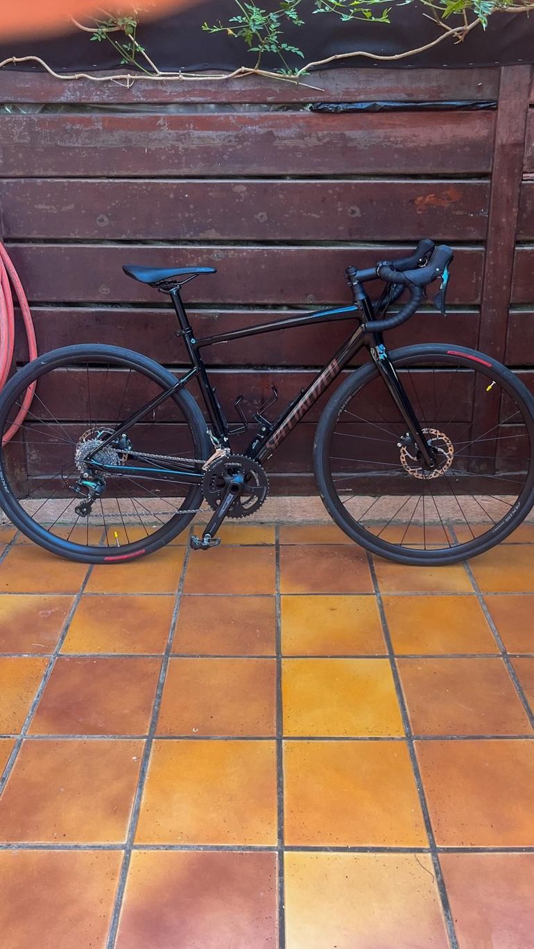 Used Specialized Allez Sport 2025 2025 Road & Gravel, Negro — image 1 of 3