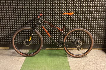 Tweedehands KTM SCARP MT EXONIC 2025 2025 Mountainbike — afbeelding 2 van 16