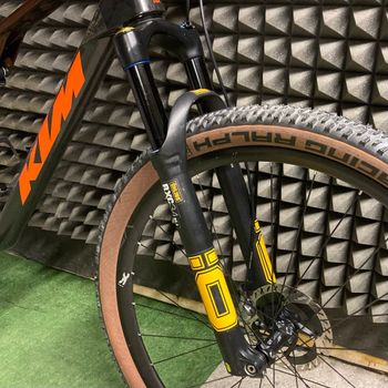 Gebrauchtes KTM SCARP MT EXONIC 2025 2025 Mountainbike, Schwarz, 29 — Bild 8 von 16