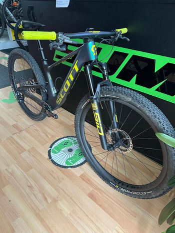 Used Scott Spark RC World Cup EVO AXS 2023 2023 Mountainbike, Green, 29 — image 6 of 10
