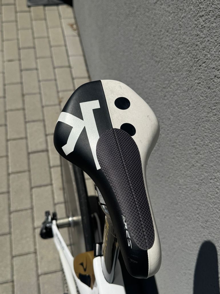 Used Pinarello Bolide TT Frameset 2020 2020 Road & Gravel — image 7 of 13