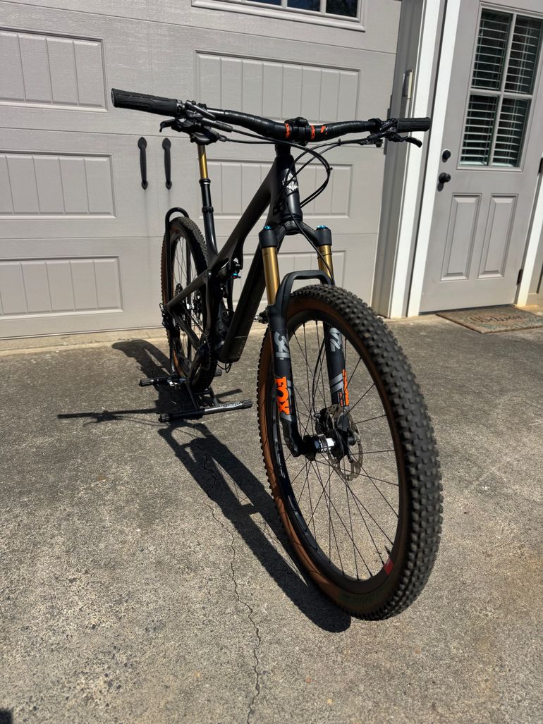 Used Yeti Sb100 Shimano Deore XT 2021 Mountainbike, Black — image 2 of 6