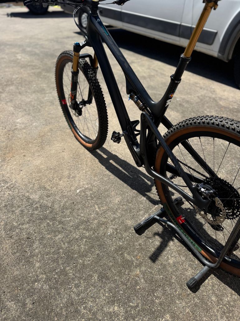 Used Yeti Sb100 Shimano Deore XT 2021 Mountainbike, Black — image 4 of 6