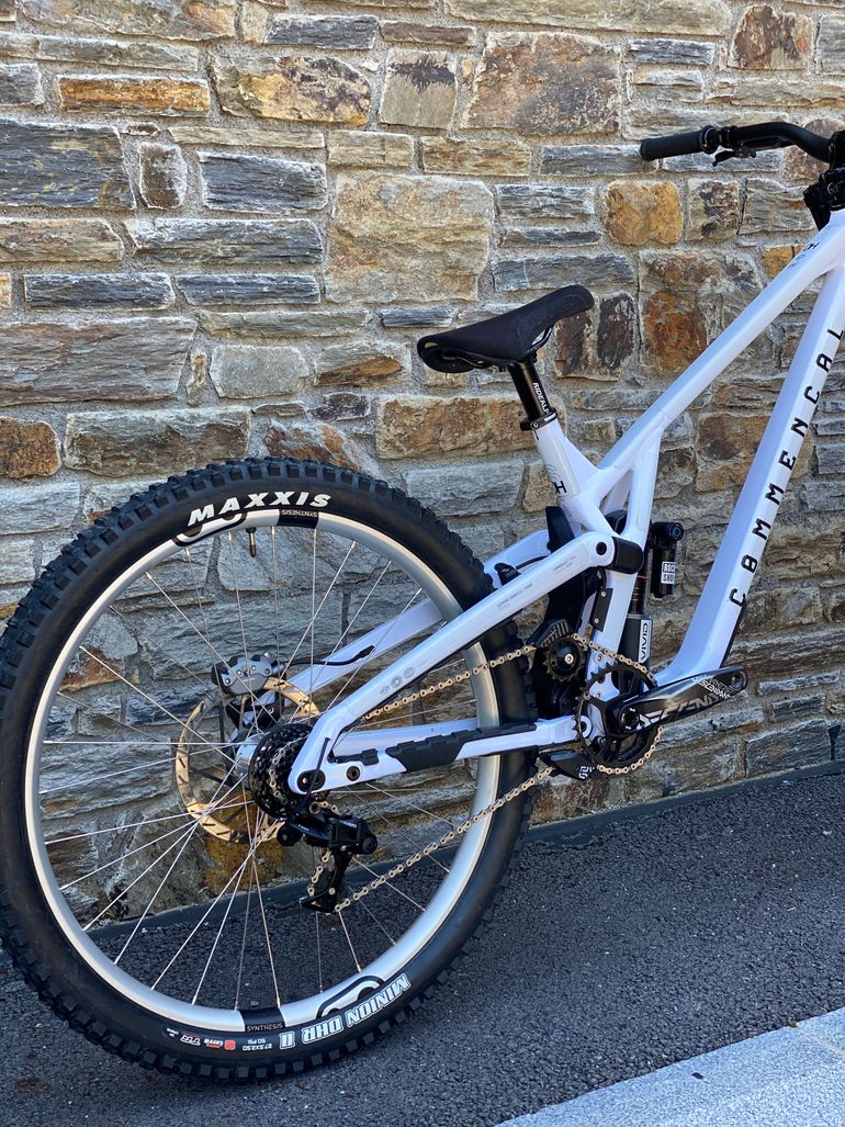 Used Commencal Supreme SRAM GX DH 2026 Mountainbike — image 10 of 10