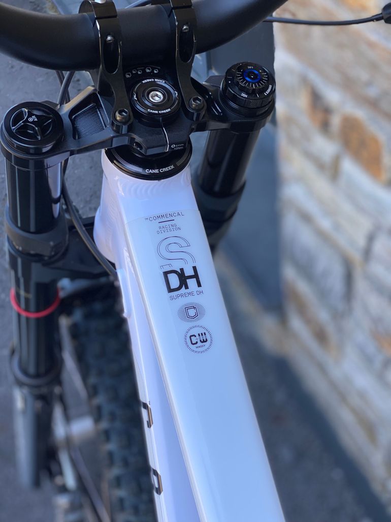 Used Commencal Supreme SRAM GX DH 2026 Mountainbike — image 7 of 10