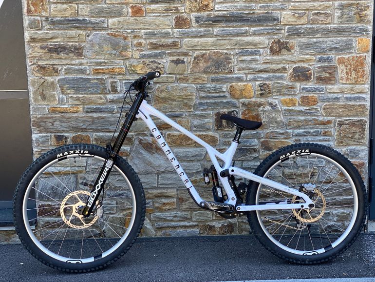 Used Commencal Supreme SRAM GX DH 2026 Mountainbike — image 1 of 10