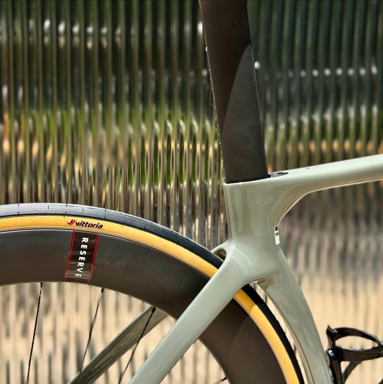 Used Cervélo S5 Ultegra Di2 2024 2024 Road & Gravel, Hellgrau — image 6 of 6