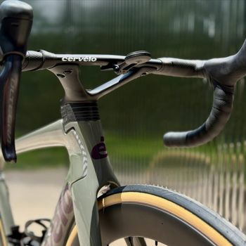 Used Cervélo S5 Ultegra Di2 2024 2024 Road & Gravel, Hellgrau — image 4 of 6