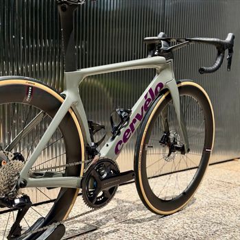 Used Cervélo S5 Ultegra Di2 2024 2024 Road & Gravel, Hellgrau — image 2 of 6