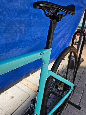 Used Bianchi Aria Shimano 105 2026 Road & Gravel, Blue — image 10 of 15