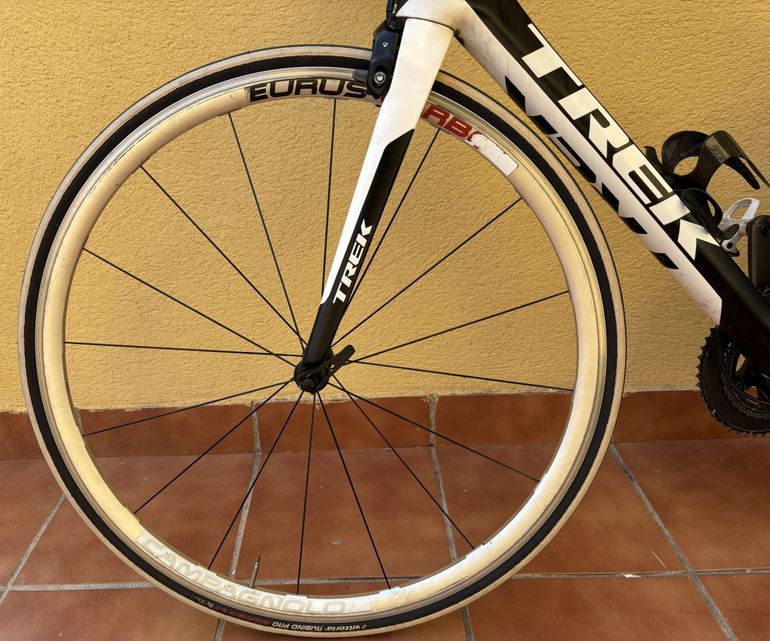 Used Trek Madone 5.9 H2 Compact 2014 2014 Road & Gravel, Weiß — image 4 of 28