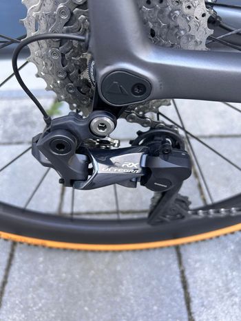 Used Canyon Inflite Shimano Ultegra Di2 2019 Road & Gravel — image 19 of 22