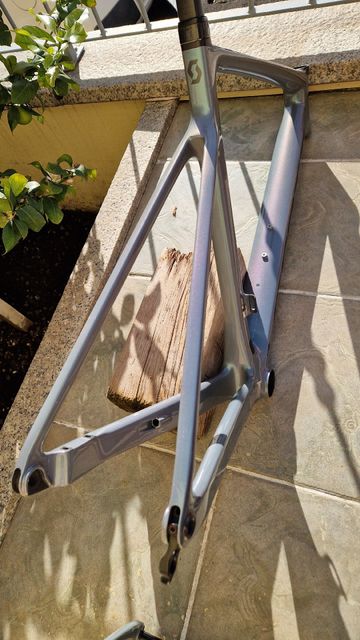 Gebrauchtes Scott Addict RC 10 prism 2021 Frameset 2021 Road & Gravel, Hellgrau — Bild 3 von 8