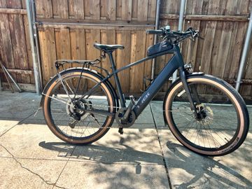 Used Trek FX+ 1S 2026 2026 Urban, Black — image 1 of 6