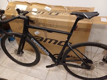 Used Cannondale SuperSix EVO Hi-MOD Disc Ultegra Di2 2021 Frameset 2021 Road & Gravel, Black — image 2 of 5