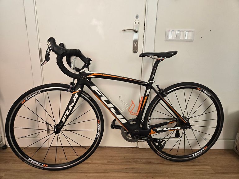 Used Fuji Gran Fondo 2.3 2014 2014 Road & Gravel — image 2 of 6