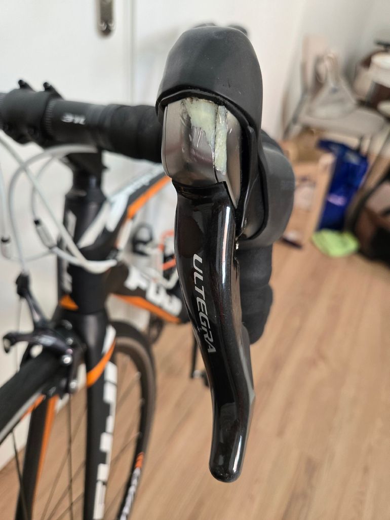 Used Fuji Gran Fondo 2.3 2014 2014 Road & Gravel — image 6 of 6