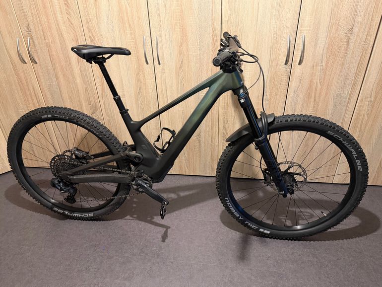 Used Scott Genius 910 2023 2023 Mountainbike — image 1 of 15