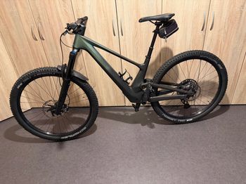 Used Scott Genius 910 2023 2023 Mountainbike — image 2 of 15