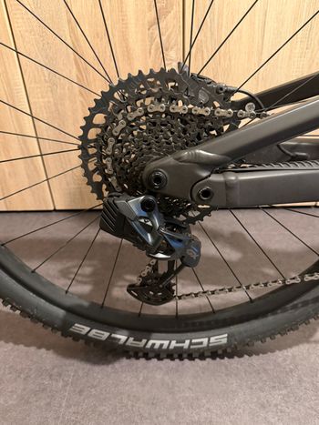 Used Scott Genius 910 2023 2023 Mountainbike — image 14 of 15