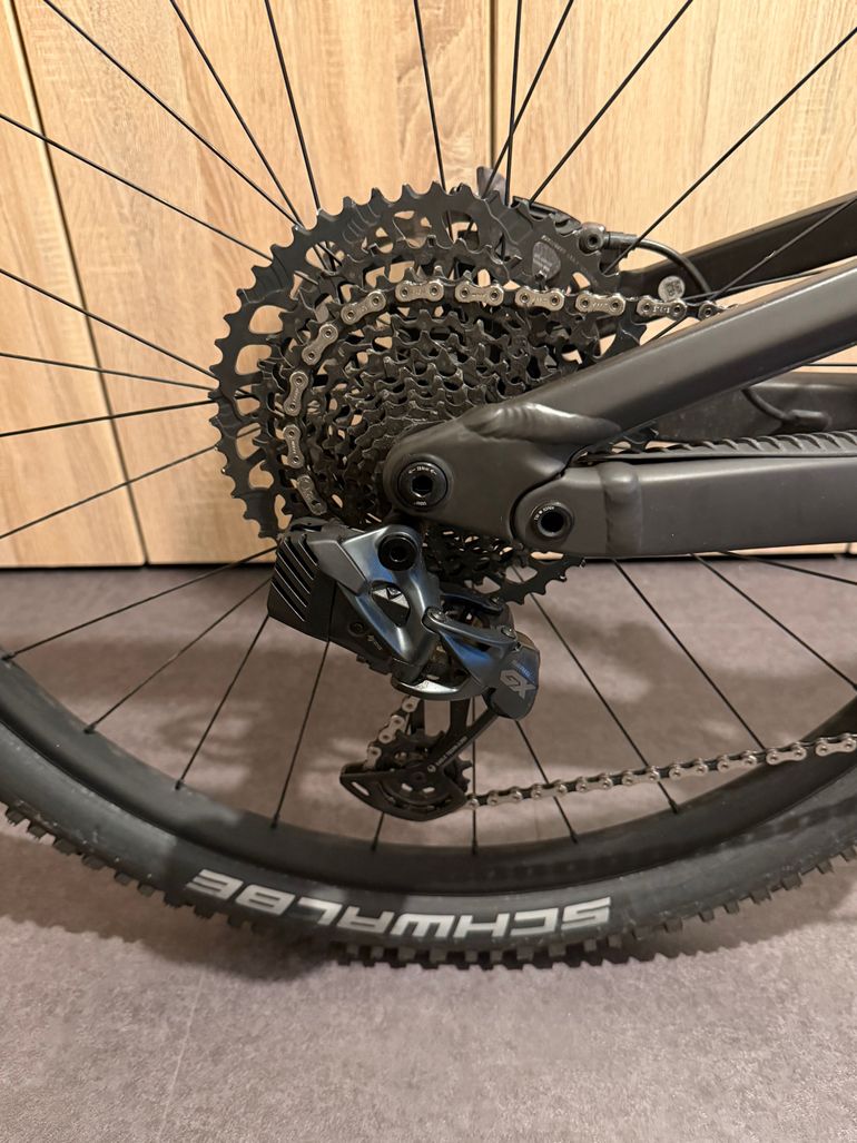 Used Scott Genius 910 2023 2023 Mountainbike — image 14 of 15