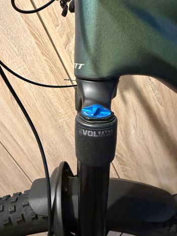 Used Scott Genius 910 2023 2023 Mountainbike — image 8 of 15